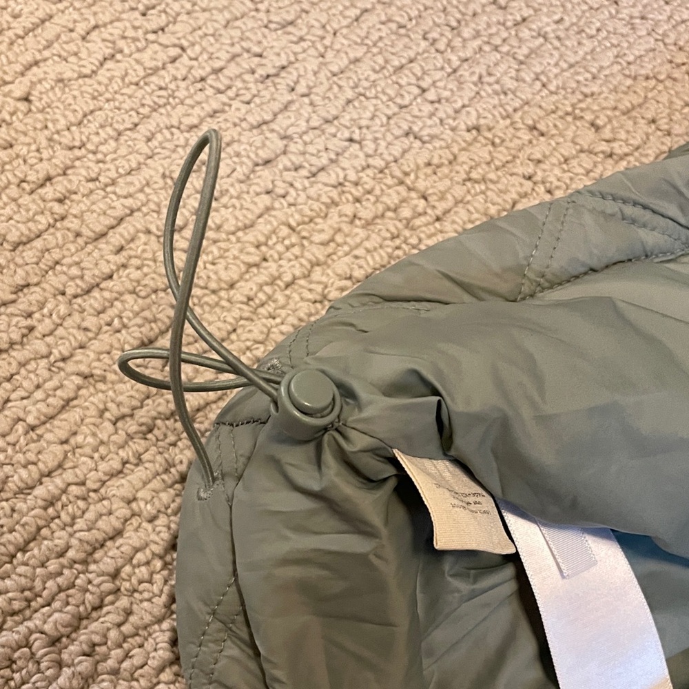 Madewell Women’s Seafoam Green Quilted PufferJacket w/ Hood - Picture 7 of 8